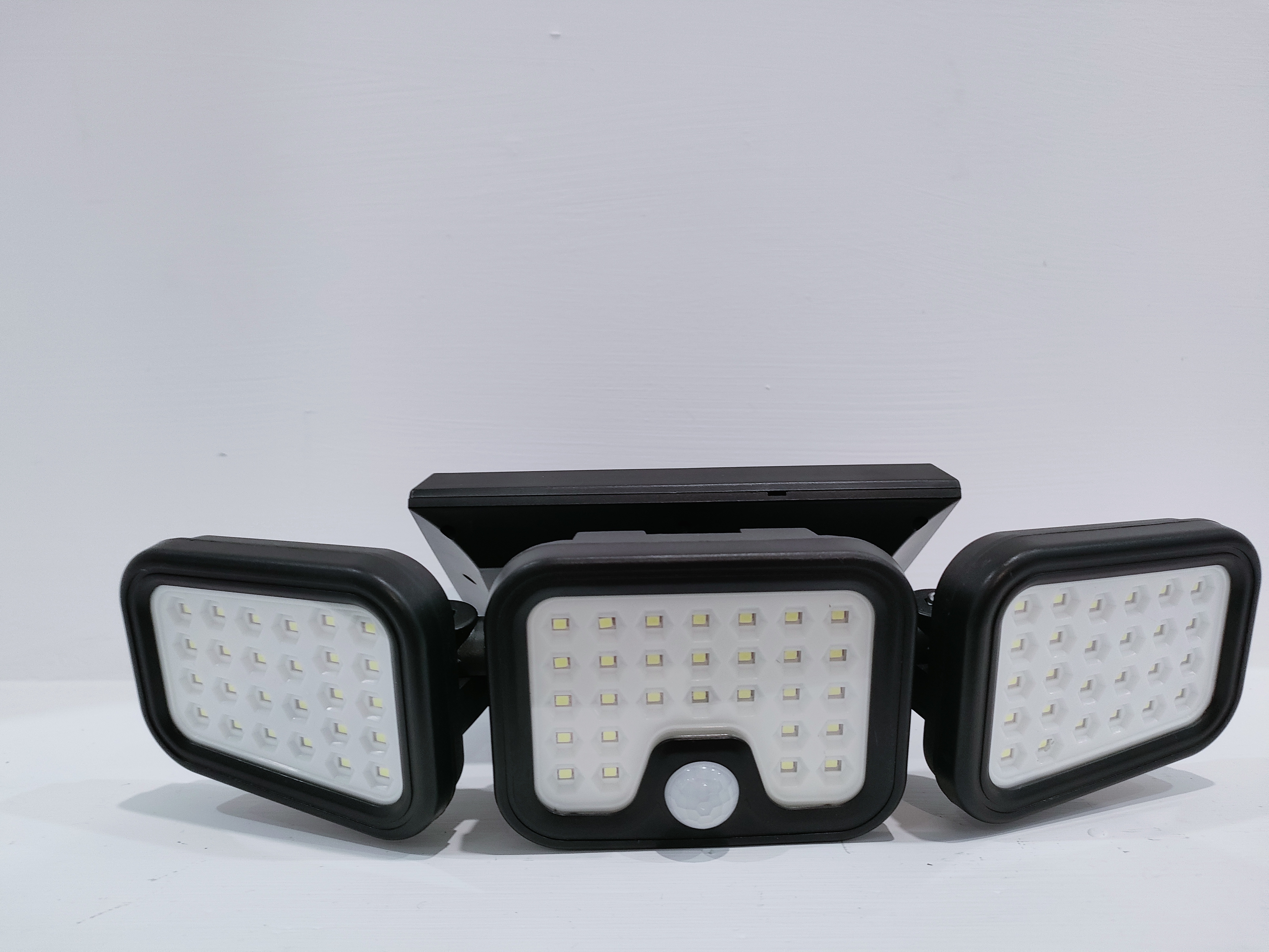 Solar Wall Light